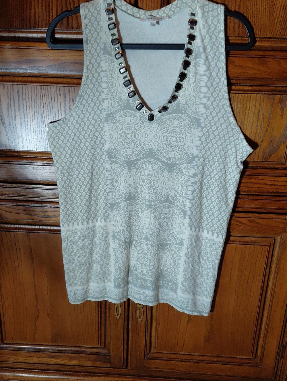 Rose & Olive Cream Beaded V-Neck Tank Top